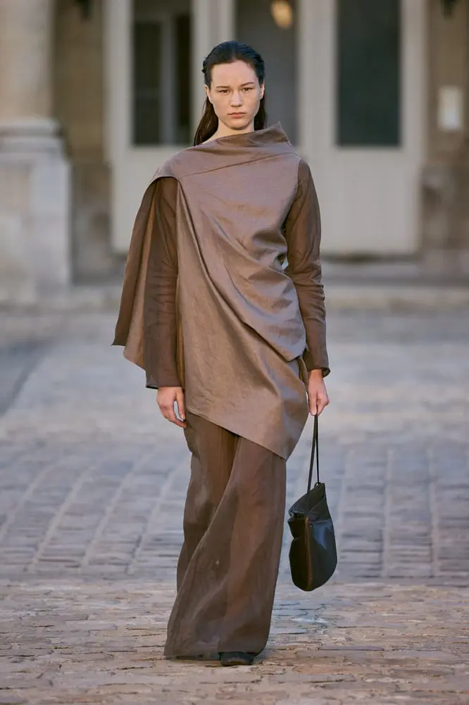 The Ruohan brand quickly won awards and grants